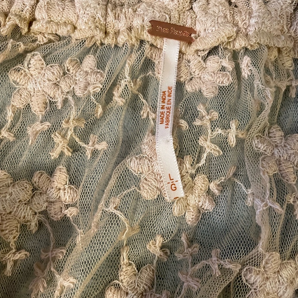 🪶FREE PEOPLE🪶OFF SHOULDER BLOUSE NWT! - Picture 7 of 8